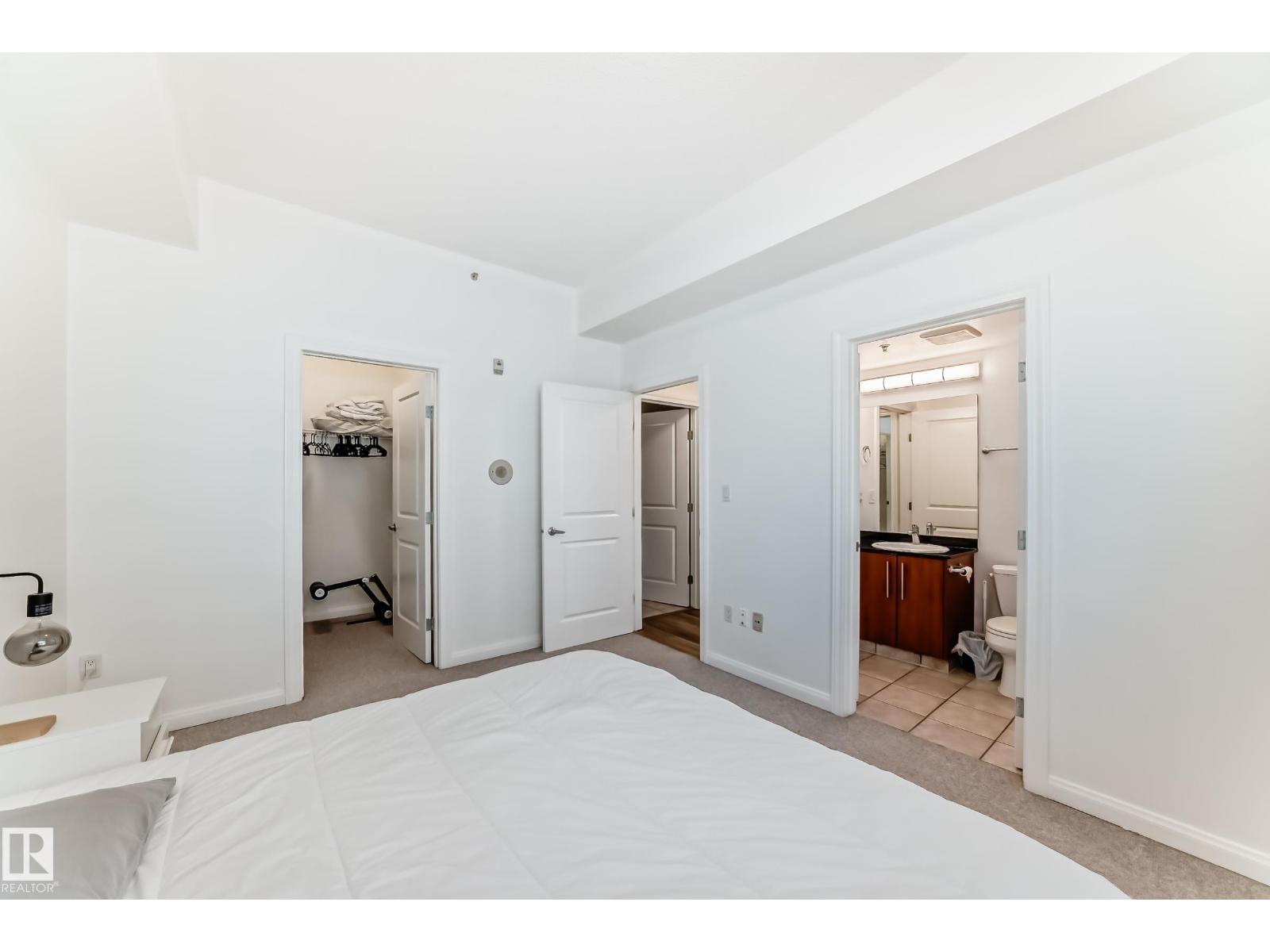 #908 9819 104 ST NW, Edmonton