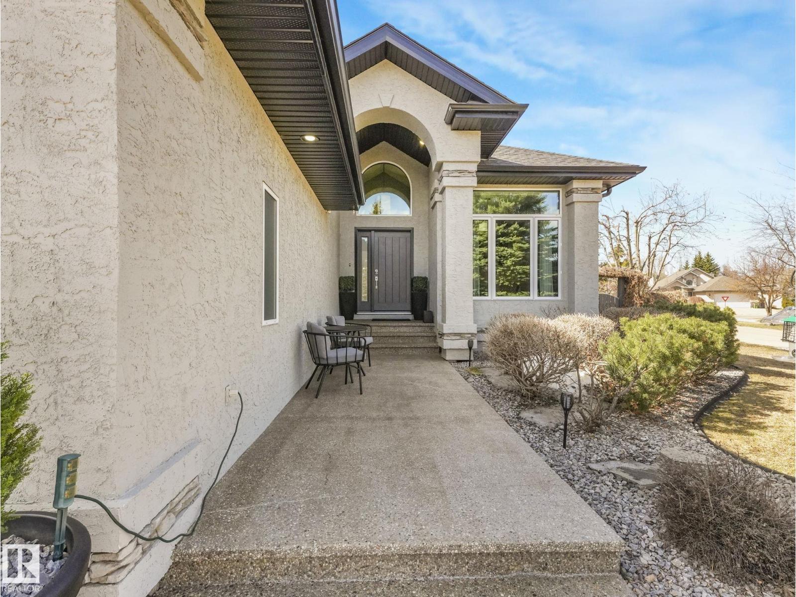 67 Leonard DR, St. Albert