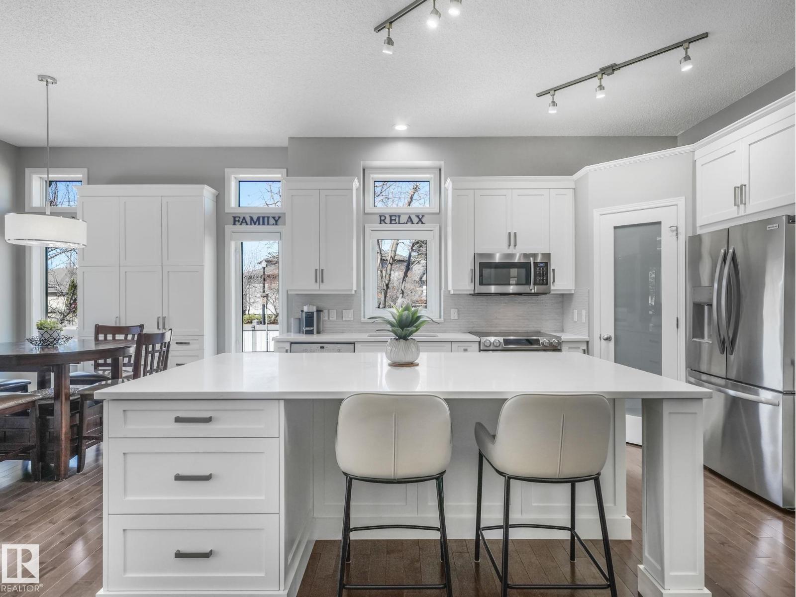 67 Leonard DR, St. Albert