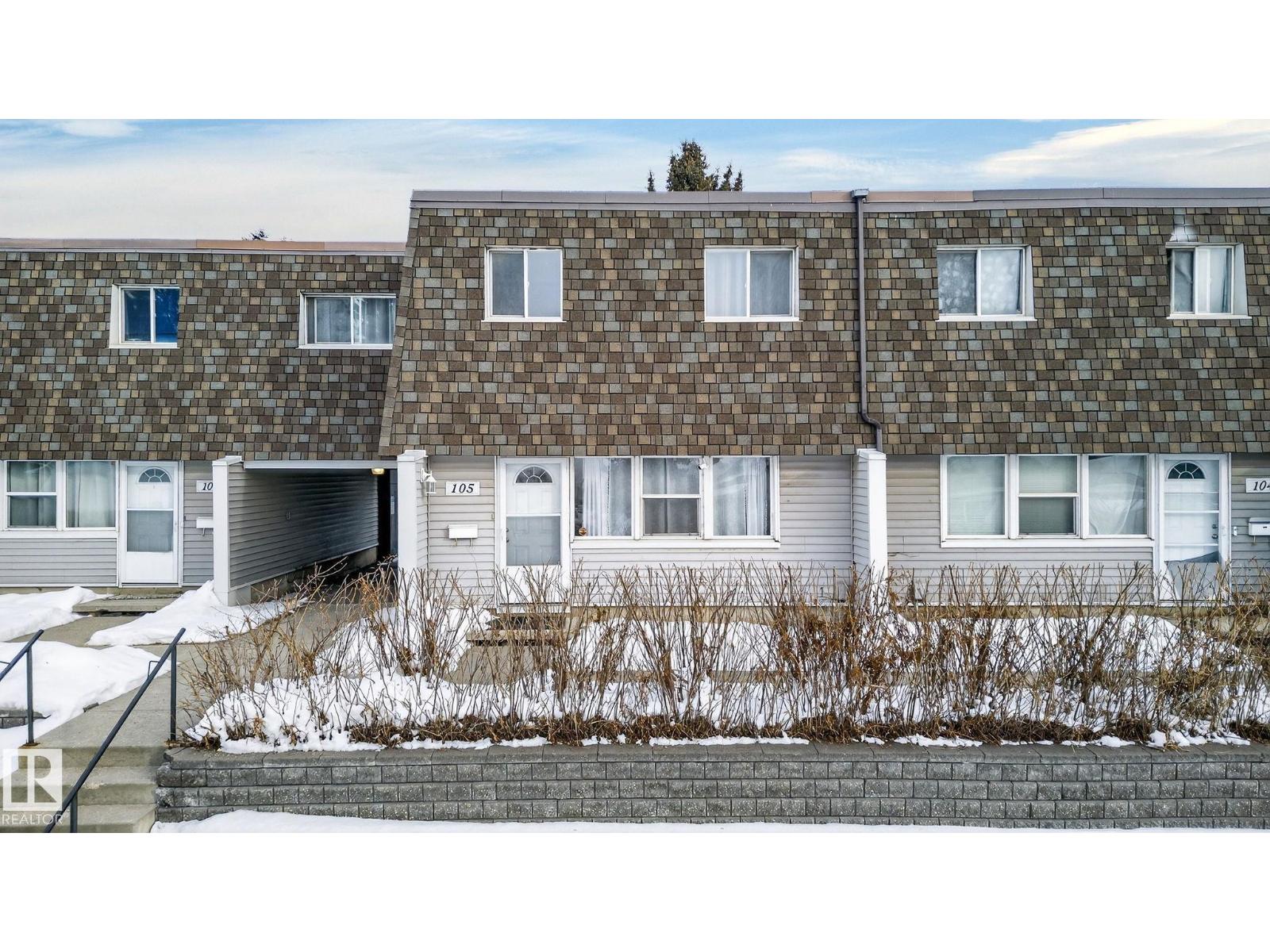 105 VILLAGE ON THE GREEN GR NW - 1