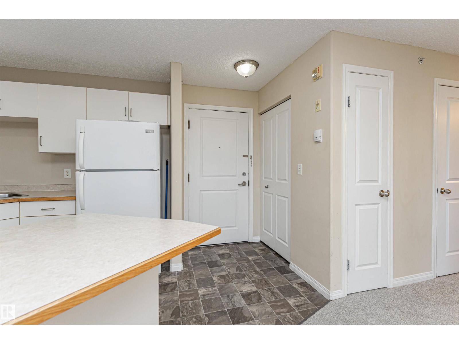 #524 10535 122 ST NW, Edmonton