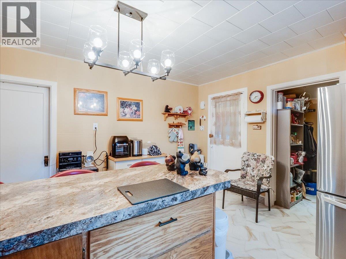 2257 Daniel Street - 11