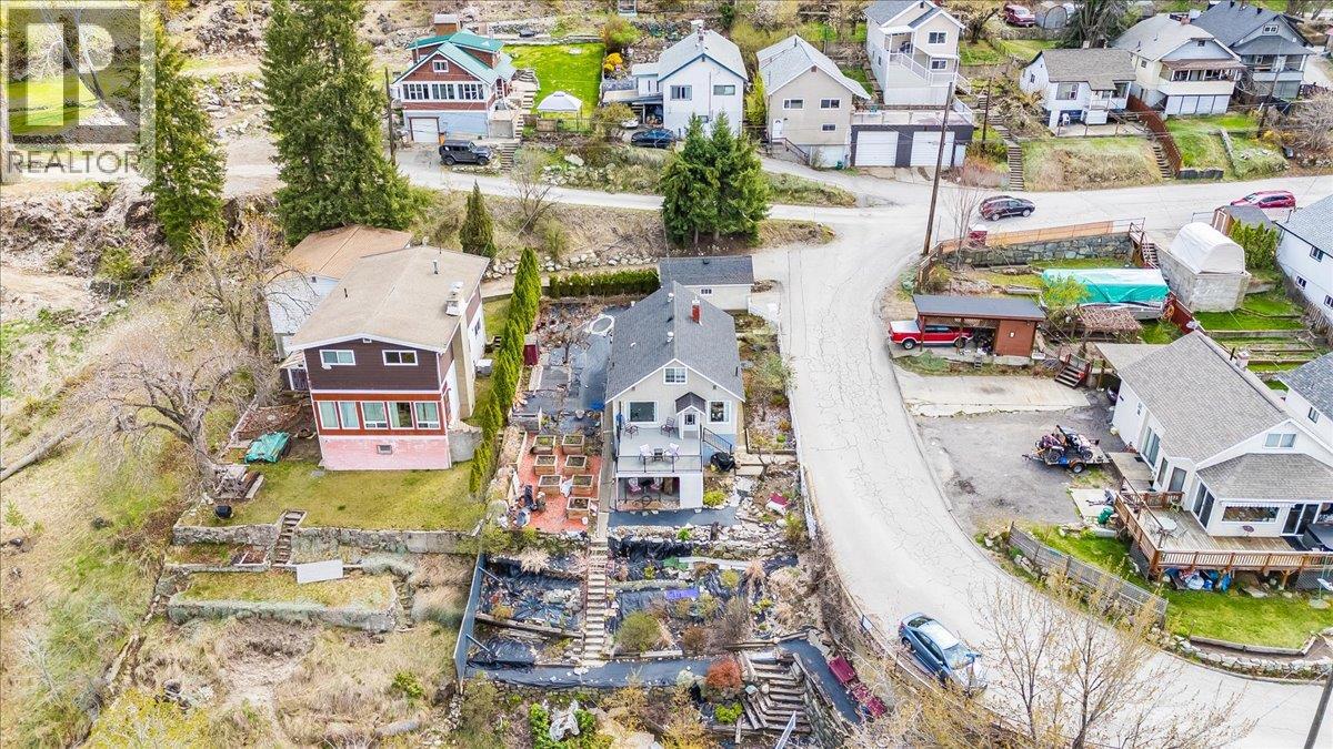 2257 Daniel Street - 64