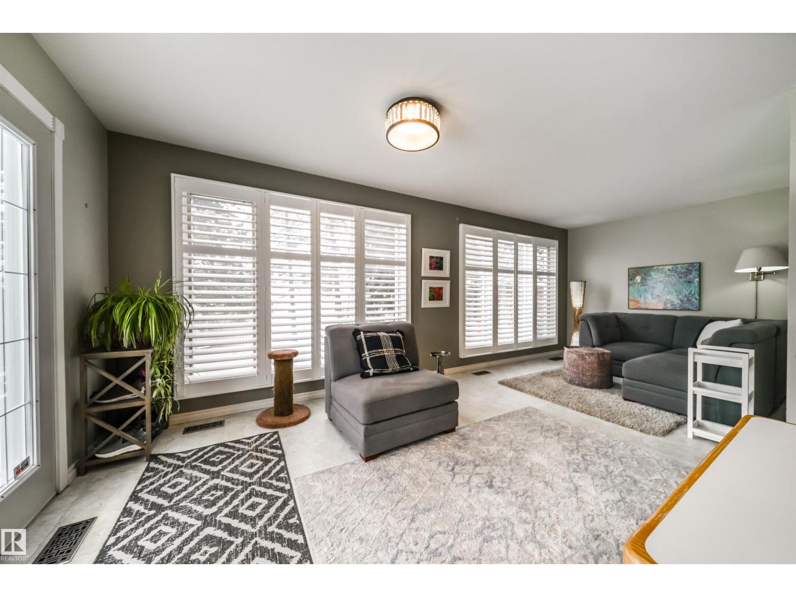 10231 46 ST NW, Edmonton