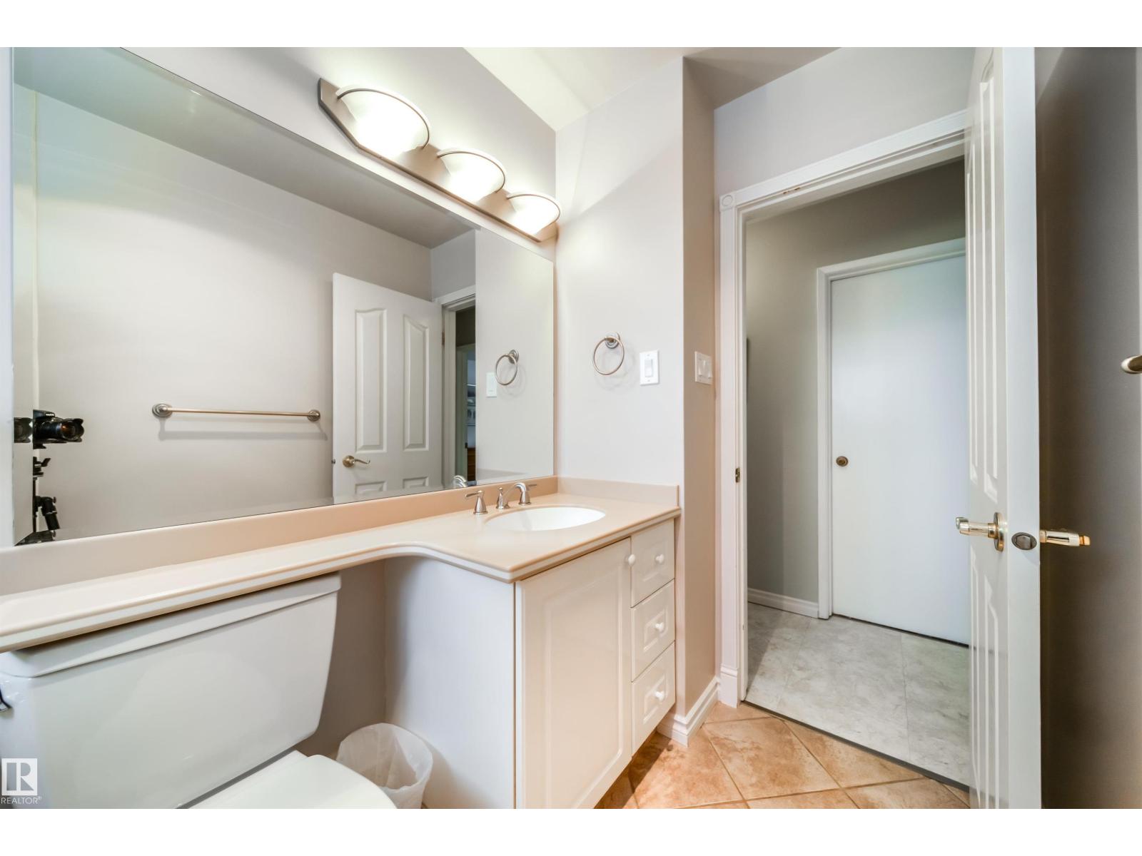 10231 46 ST NW, Edmonton