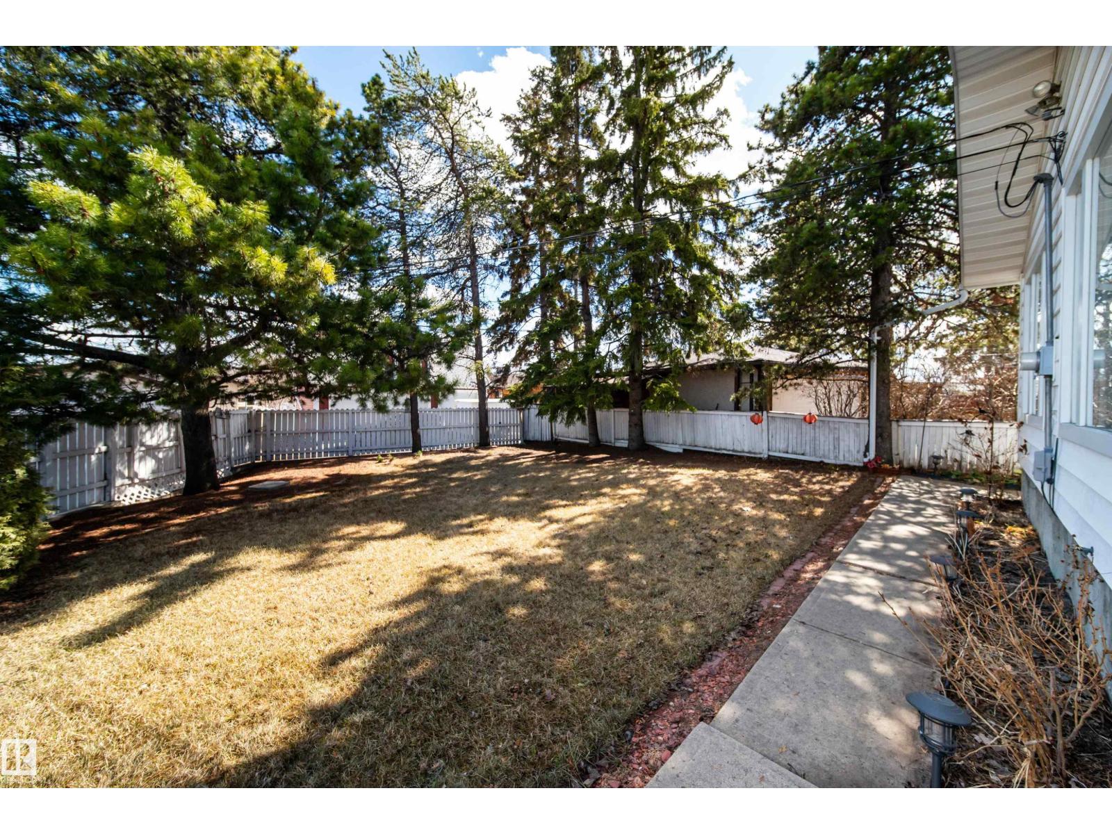 10231 46 ST NW, Edmonton