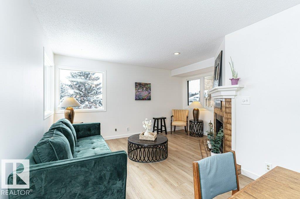 14916 43 AV NW, Edmonton