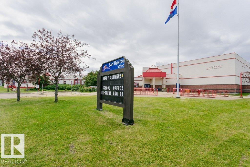 14916 43 AV NW, Edmonton