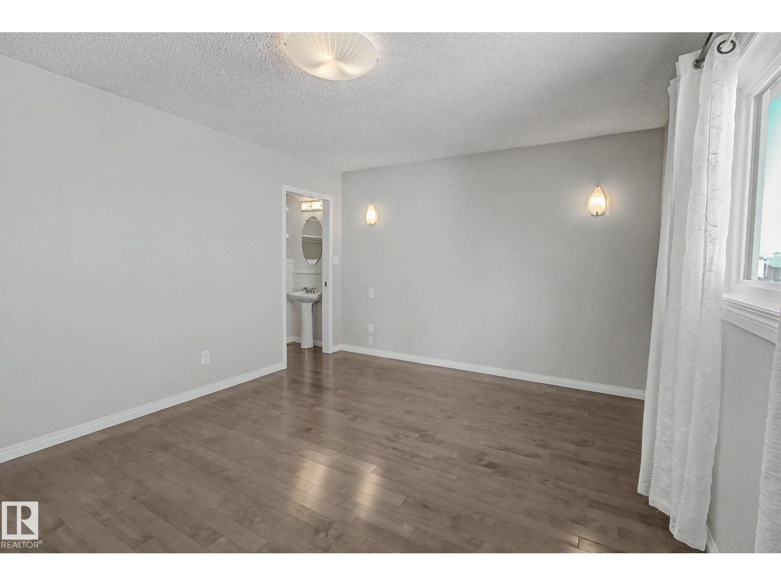 3903 32 ST NW, Edmonton