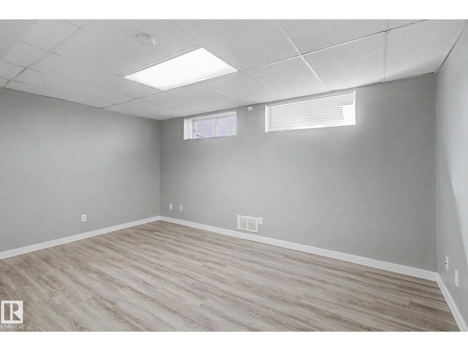 3903 32 ST NW, Edmonton