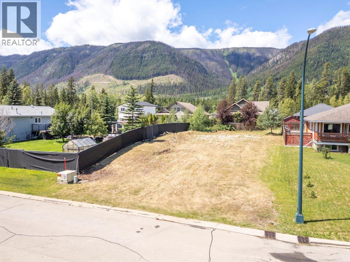 1344 Woodland Place, Sparwood
