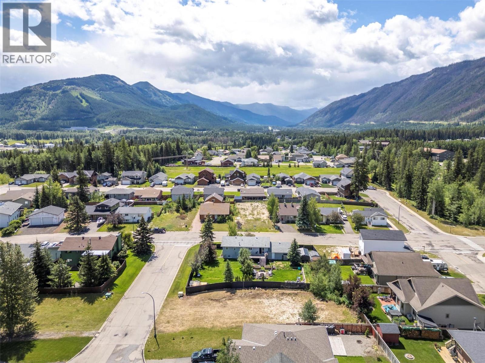 1344 Woodland Place, Sparwood