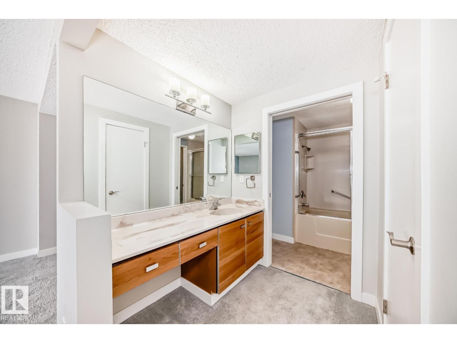 2709 124 ST NW, Edmonton