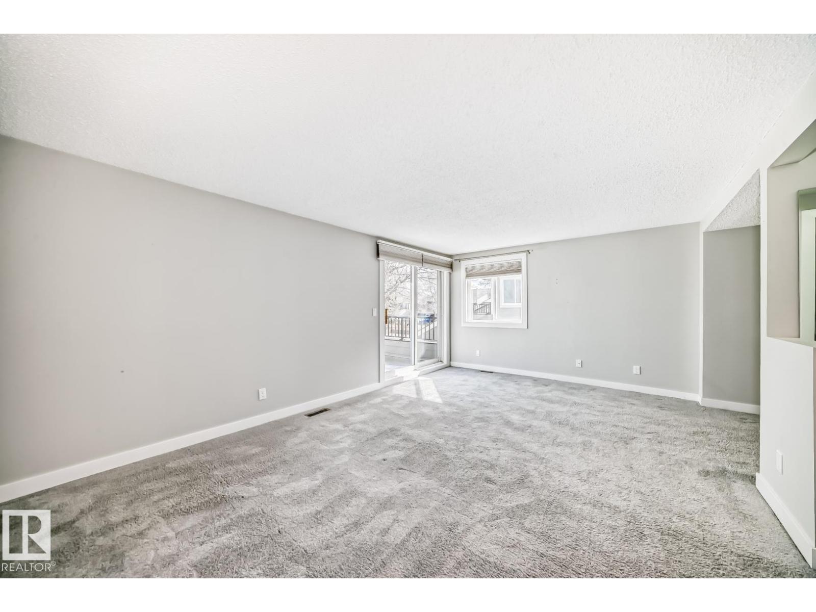2709 124 ST NW, Edmonton