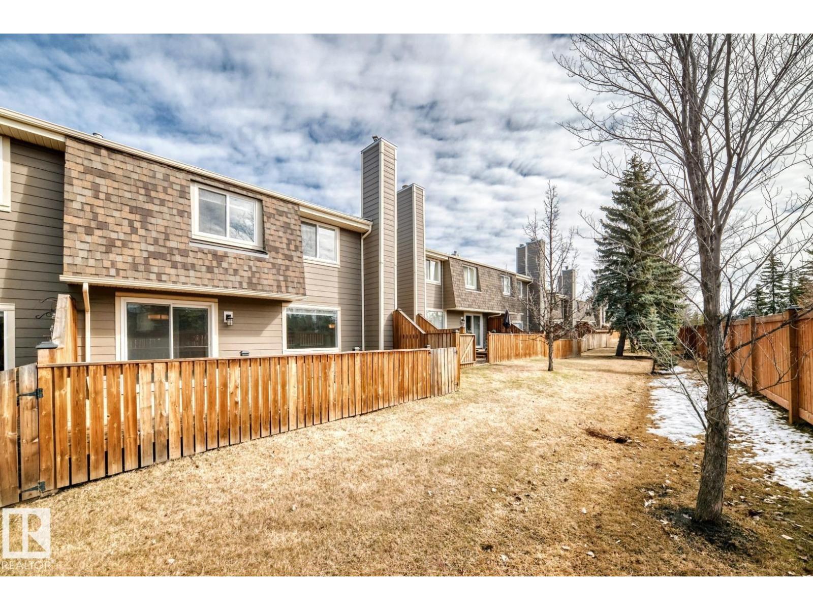 2709 124 ST NW, Edmonton