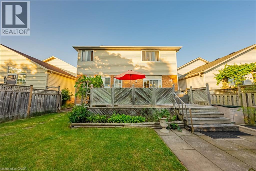 228 HOLBEACH Crescent, Waterloo, Ontario, N2J4Y7 — Photo 37