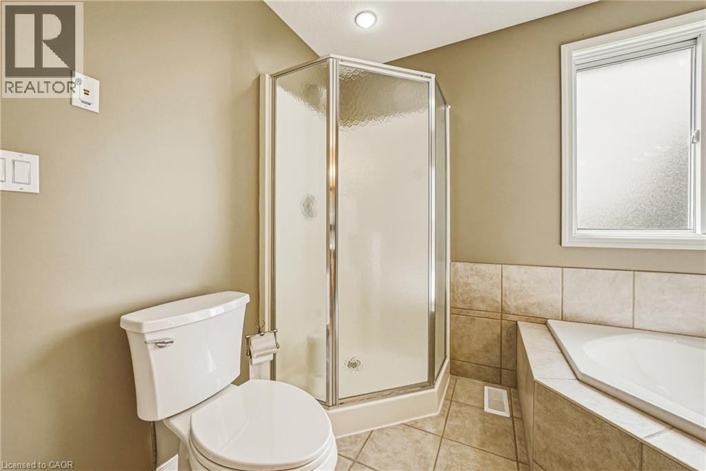 228 HOLBEACH Crescent, Waterloo, Ontario, N2J4Y7 — Photo 24
