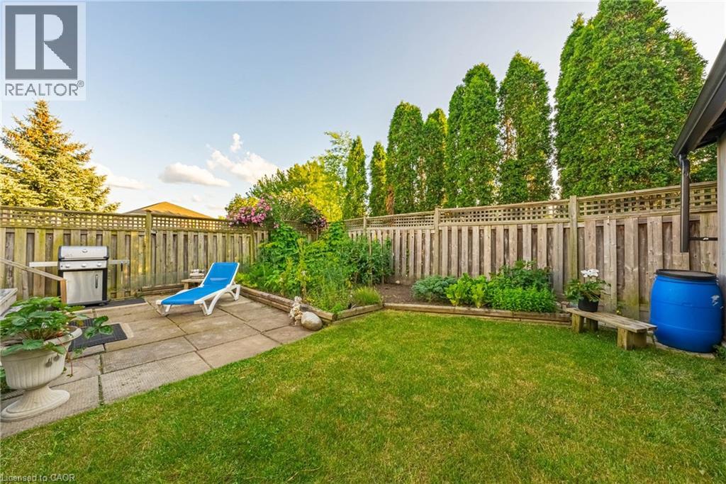 228 HOLBEACH Crescent, Waterloo, Ontario, N2J4Y7 — Photo 38