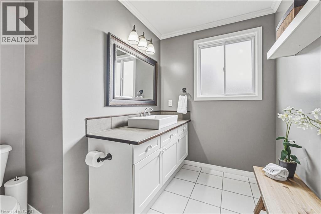 228 HOLBEACH Crescent, Waterloo, Ontario, N2J4Y7 — Photo 27