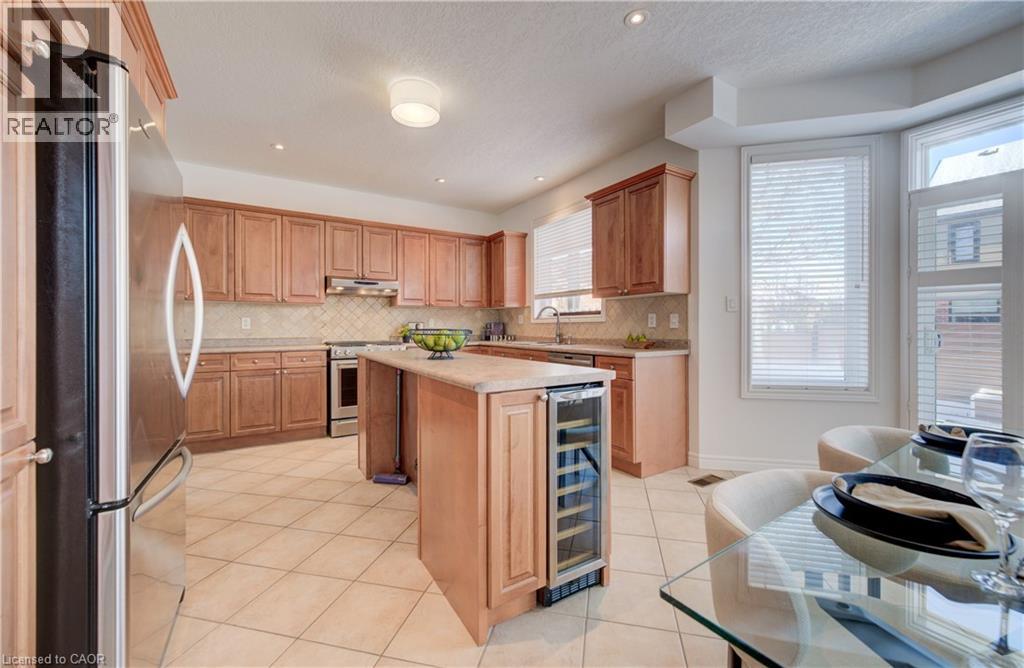 169 FALCONRIDGE Drive - 16