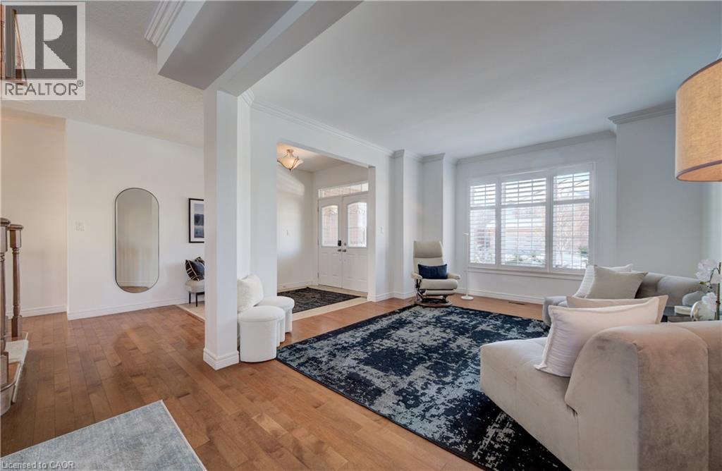 169 FALCONRIDGE Drive - 8