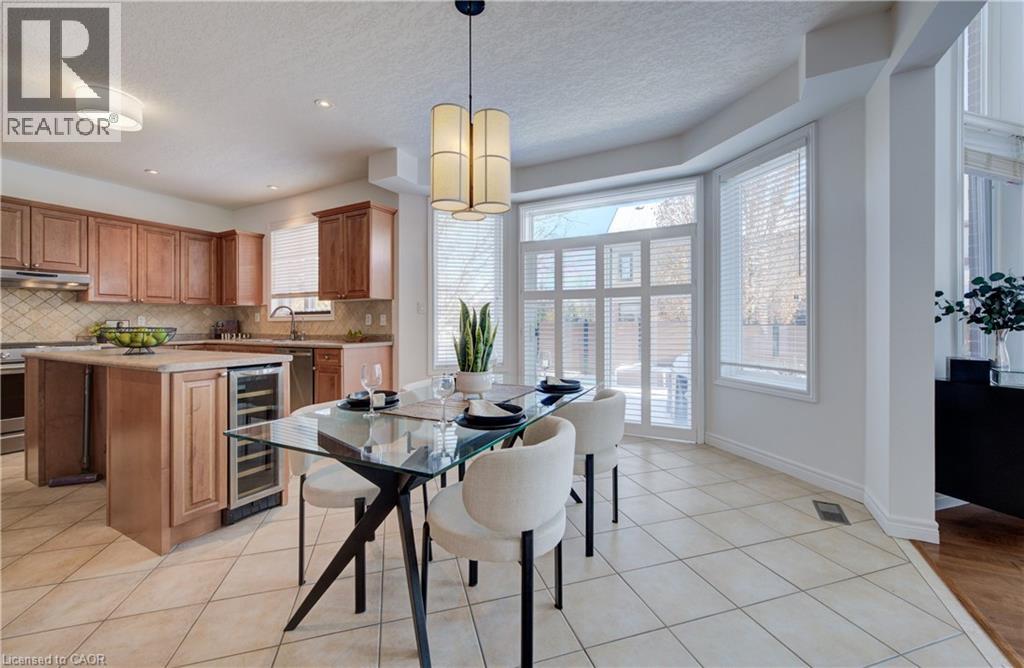 169 FALCONRIDGE Drive - 18