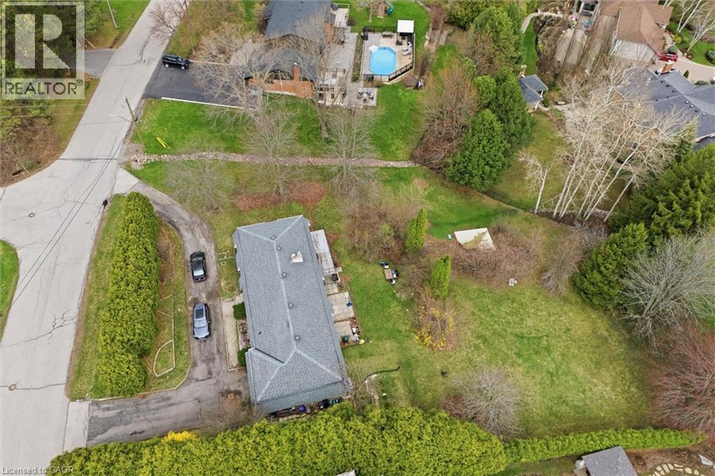 1310 BEAUFORT Drive, Burlington, Ontario, L7P4V9 — Photo 11
