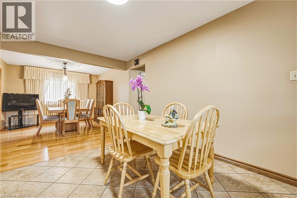 117 STONYBURN CRESCENT - 9