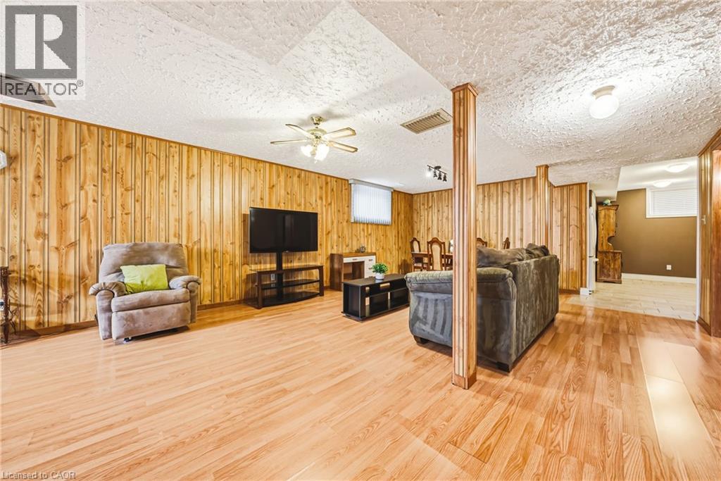 117 STONYBURN CRESCENT - 24