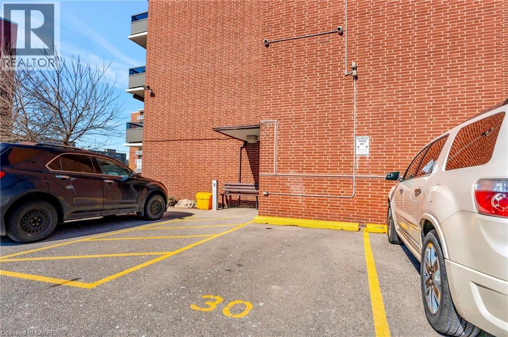 11 WOODMAN Drive S Unit# 307, Hamilton, Ontario, L8K4E3 — Photo 14