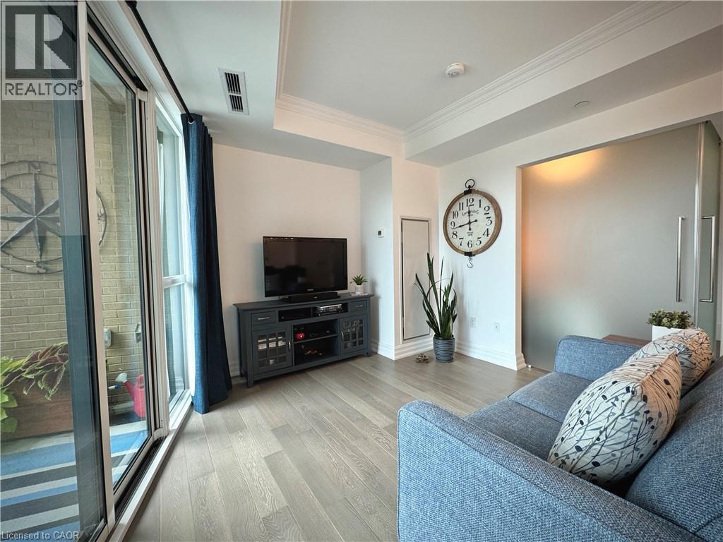 #405 2060 LAKESHORE Road - 17