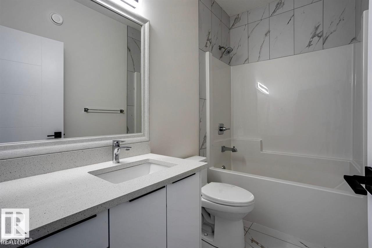 5210 kimball CR W SW, Edmonton