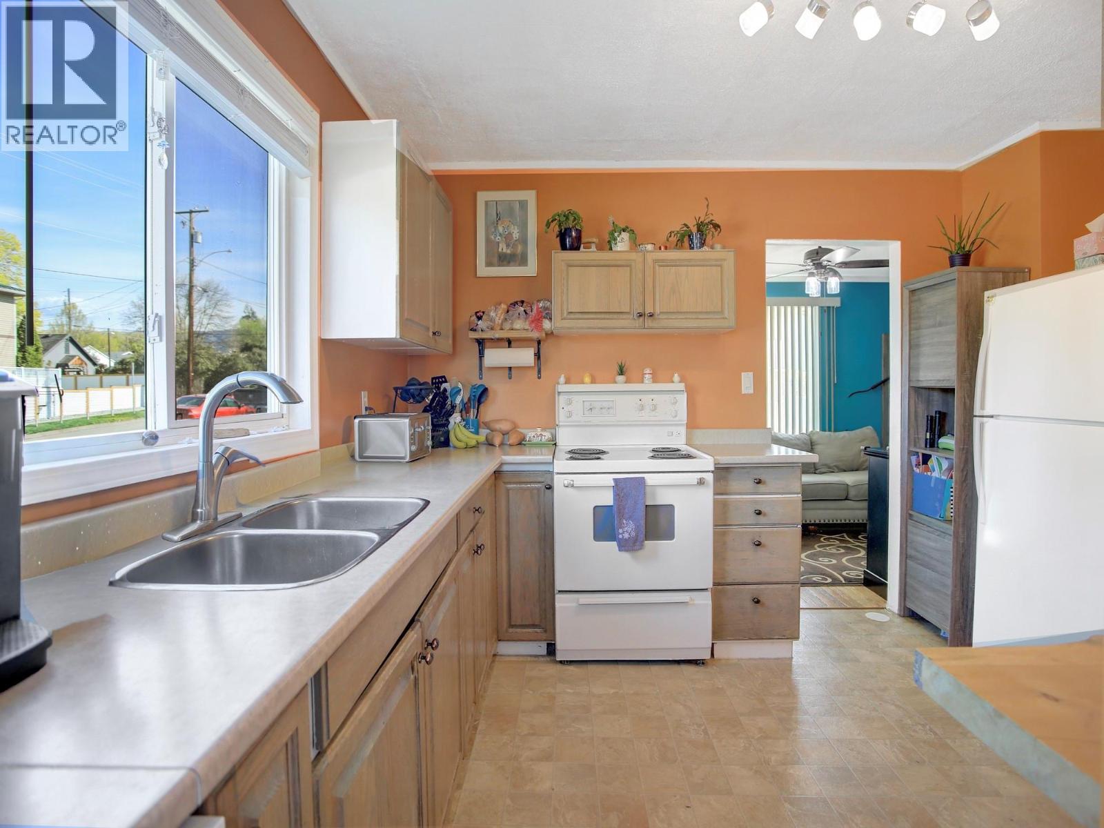 1802 31 Street, Vernon