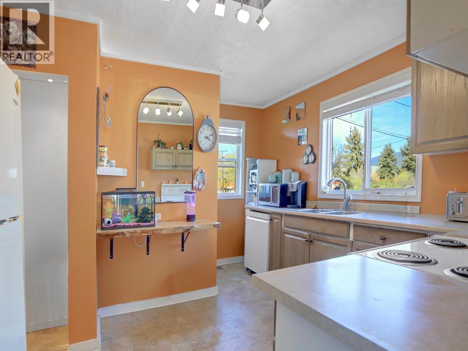 1802 31 Street, Vernon