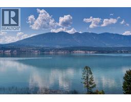 8785 Grainger Road, Canal Flats, BC V0B1B0 Photo 13