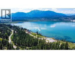 8785 Grainger Road, Canal Flats, BC V0B1B0 Photo 12