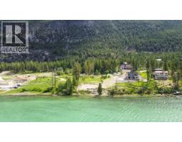 8692 Cottage Lane, Canal Flats, BC V0B1B0 Photo 29
