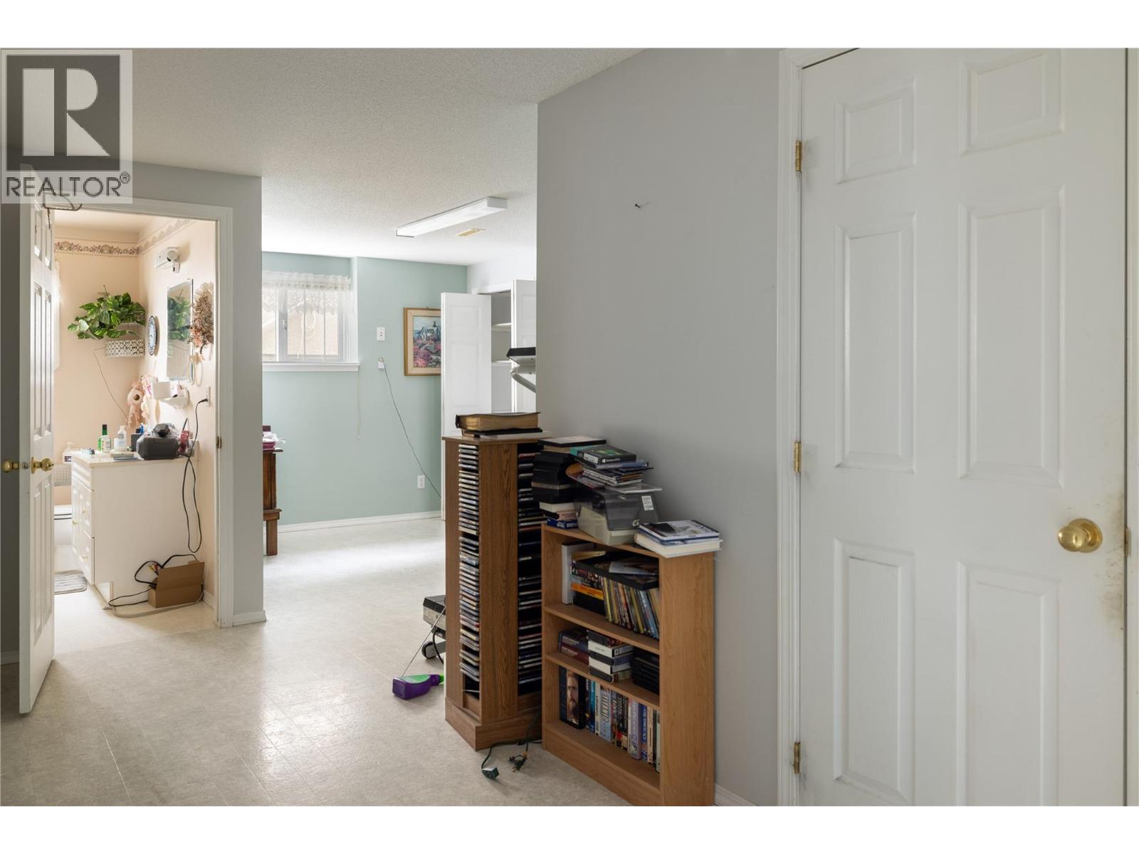 4805 Valleyview Place, Vernon