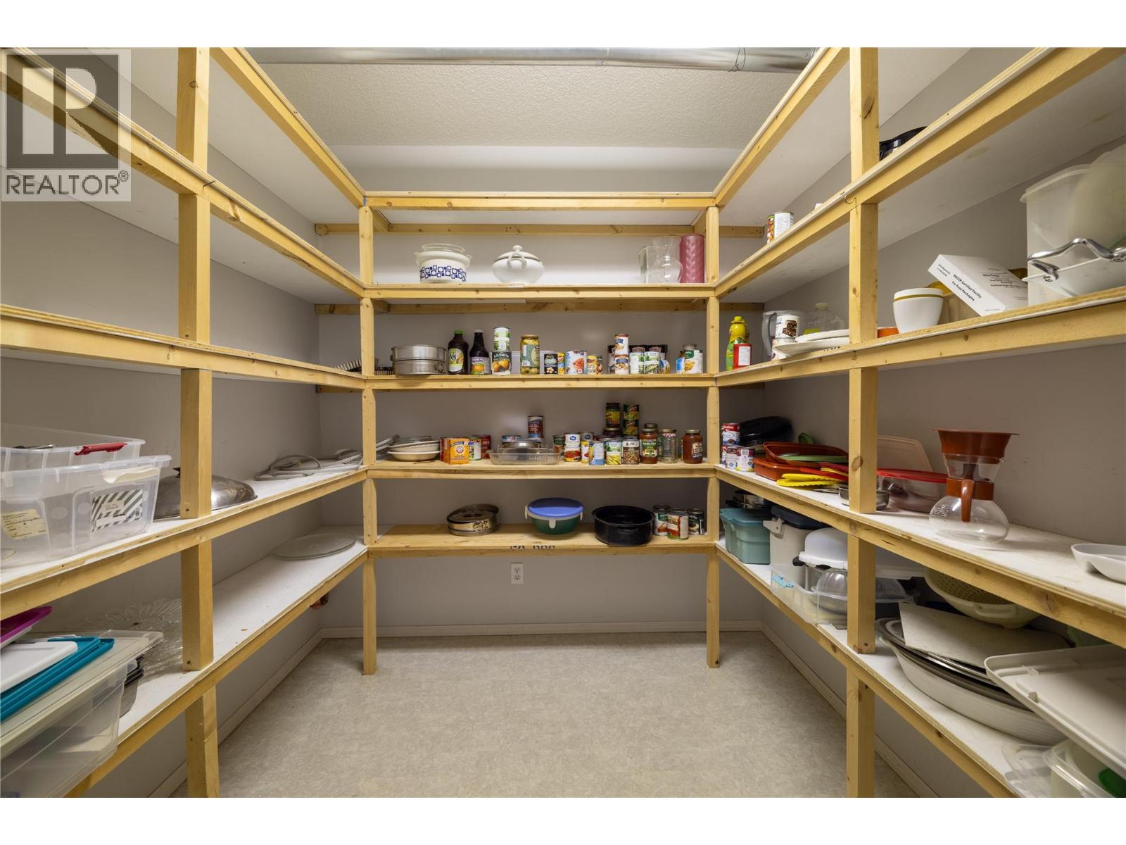 4805 Valleyview Place, Vernon