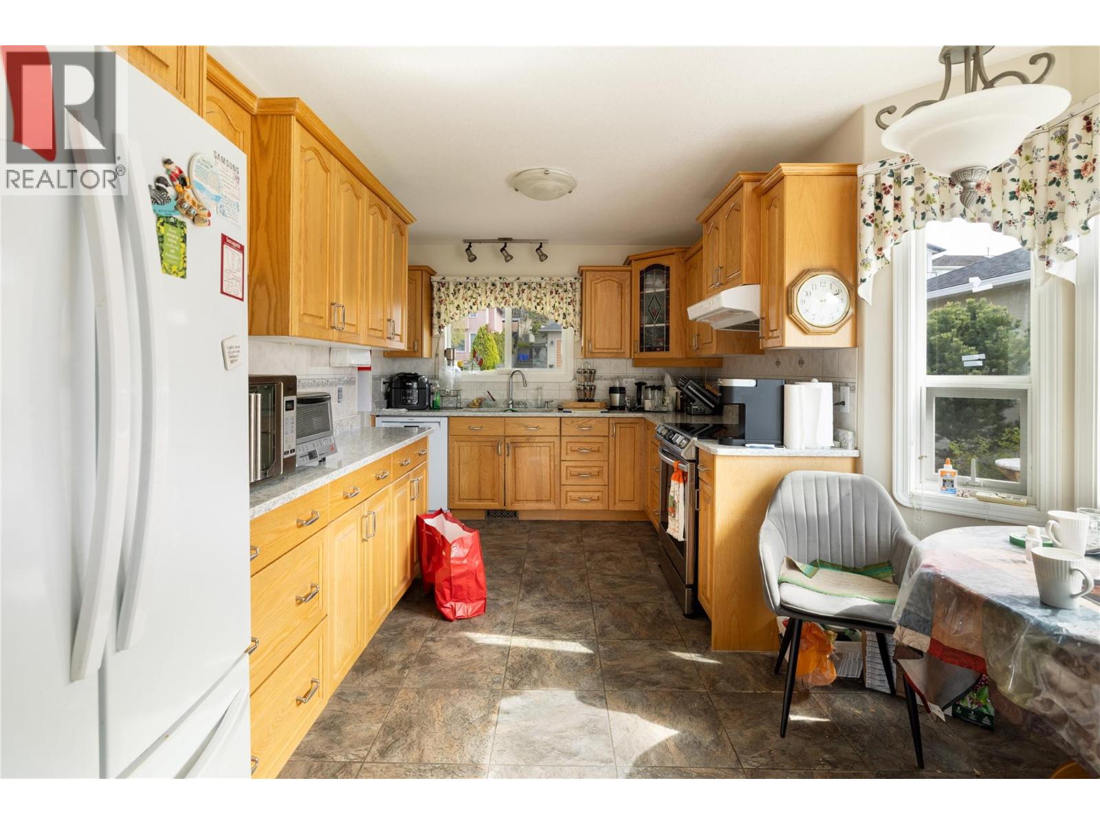 4805 Valleyview Place, Vernon