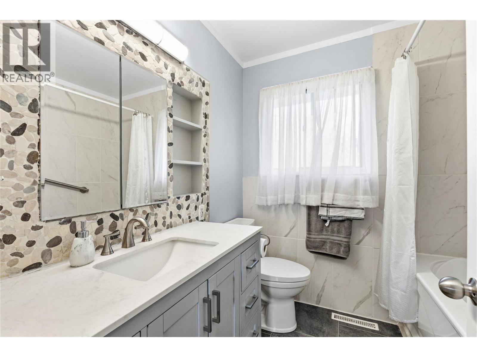 3503 20 Avenue, Vernon