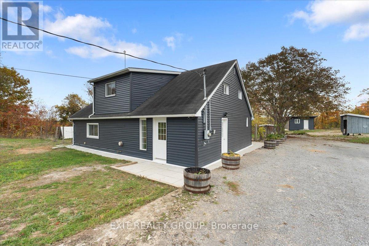 895 ENGLISH SETTLEMENT ROAD — photo 31
