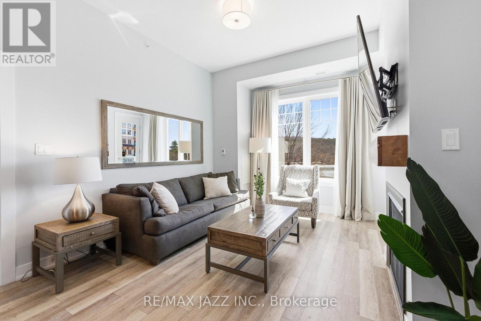 119 - 25 PEN LAKE POINT ROAD — photo 10