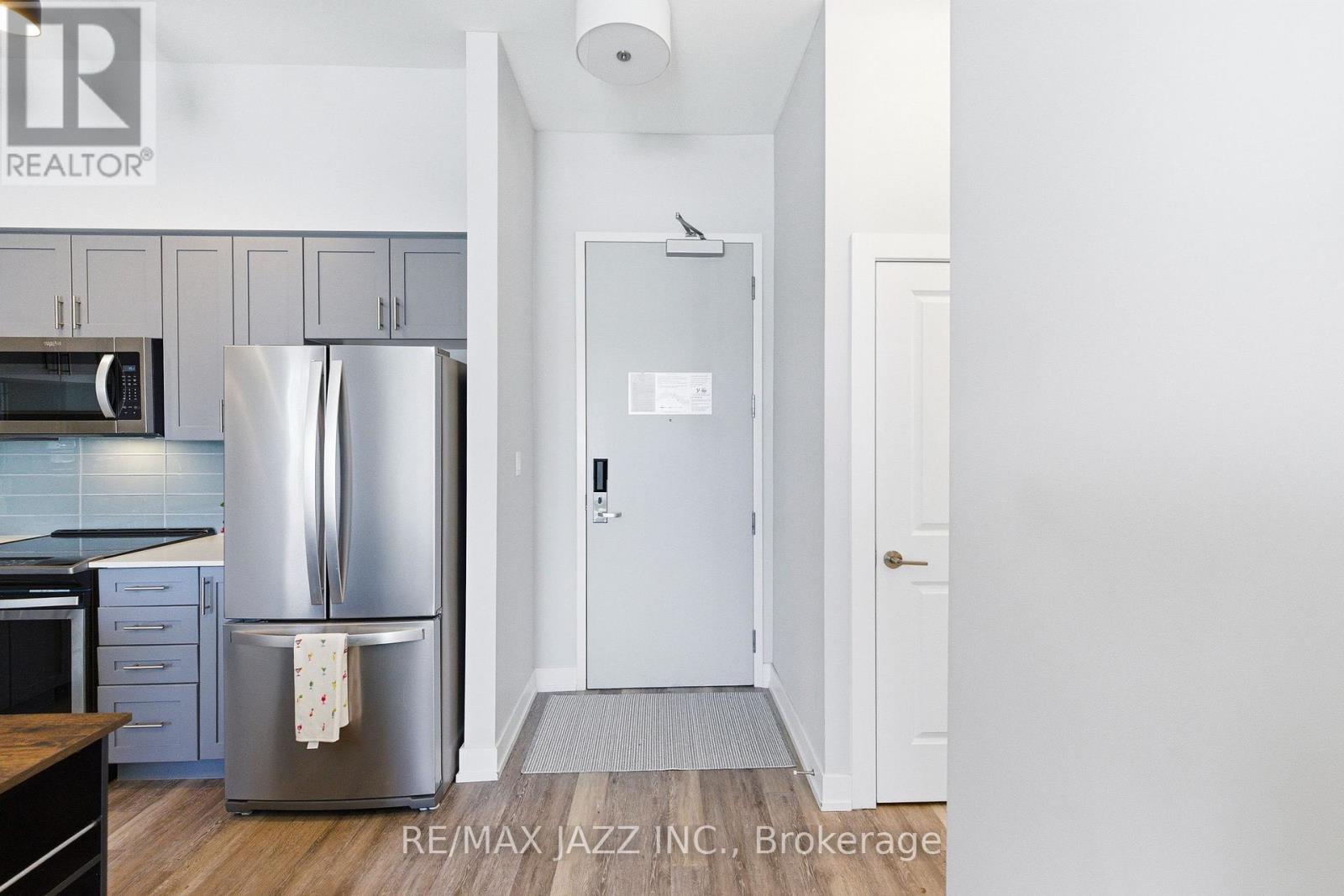 119 - 25 PEN LAKE POINT ROAD — photo 2