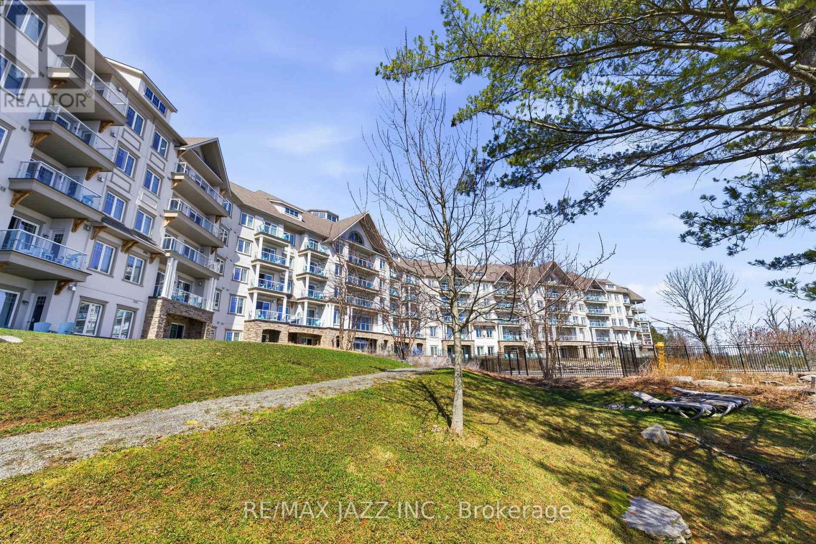 119 - 25 PEN LAKE POINT ROAD — photo 37