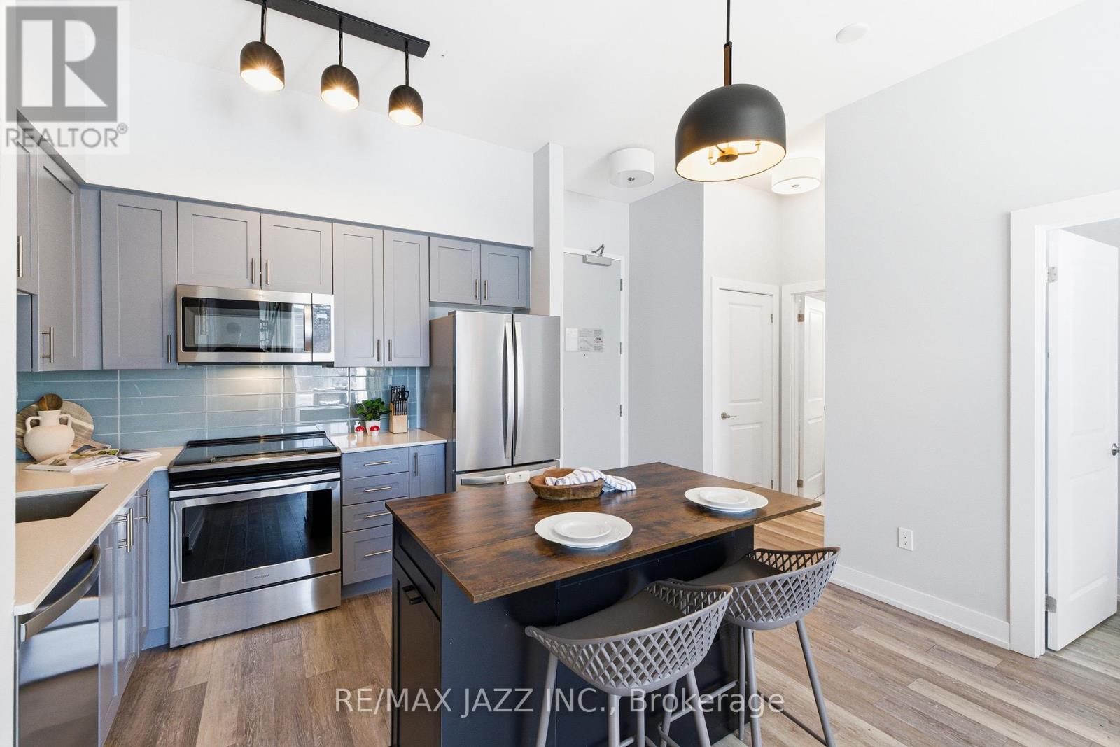 119 - 25 PEN LAKE POINT ROAD — photo 4