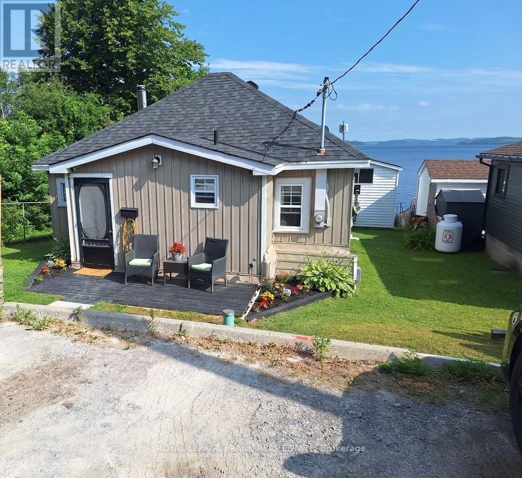 #17 6108 CURTIS POINT ROAD - 1