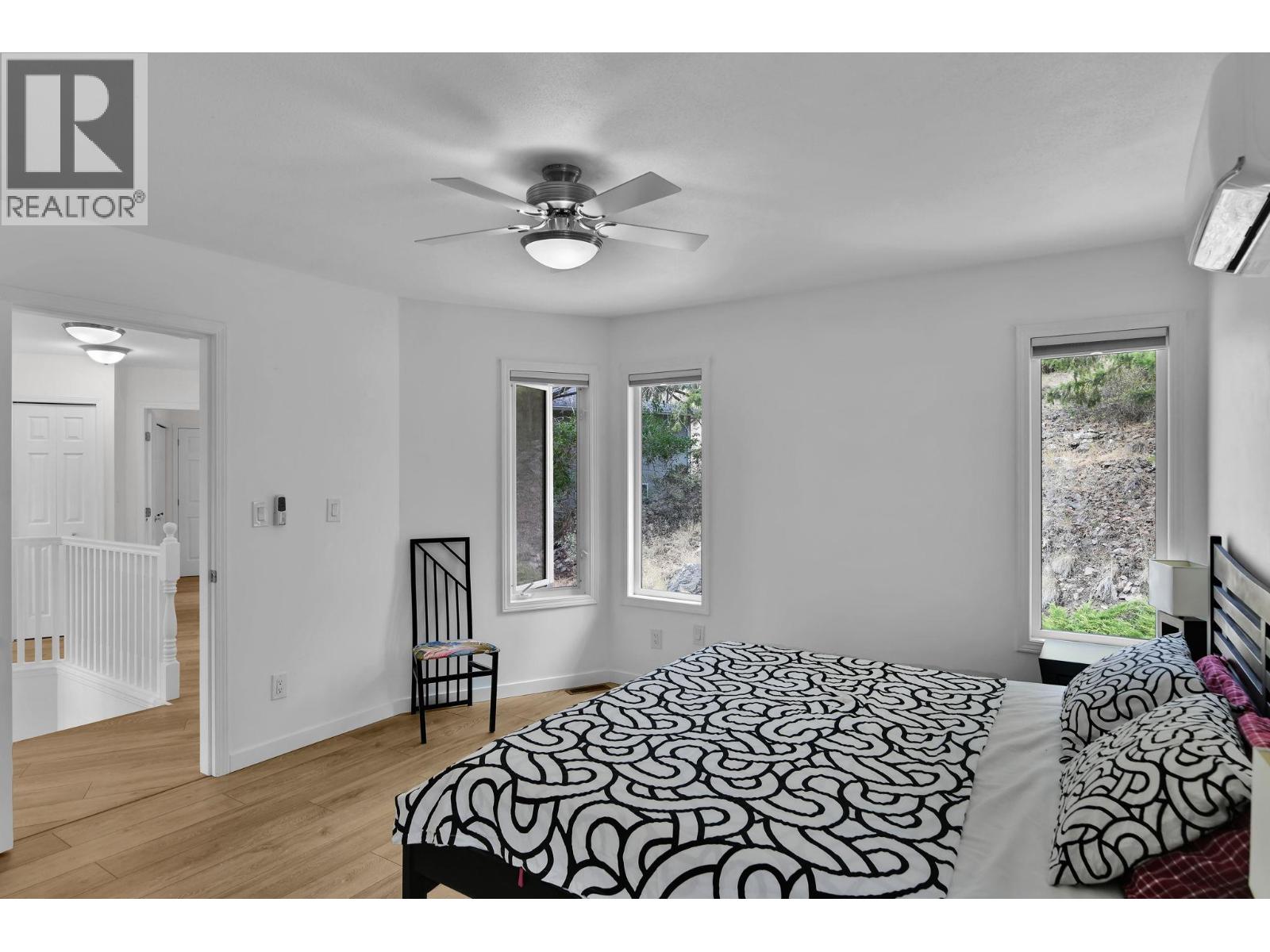 115 Par Boulevard - 6