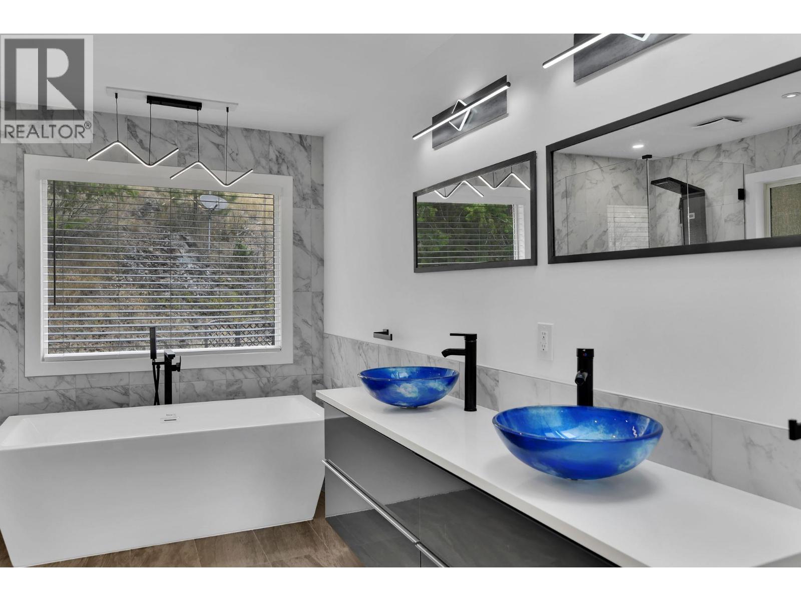 115 Par Boulevard, Kaleden