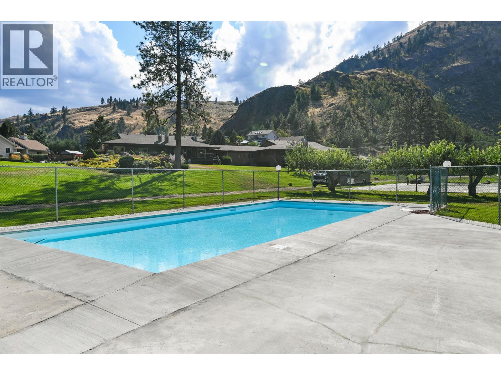 115 Par Boulevard, Kaleden